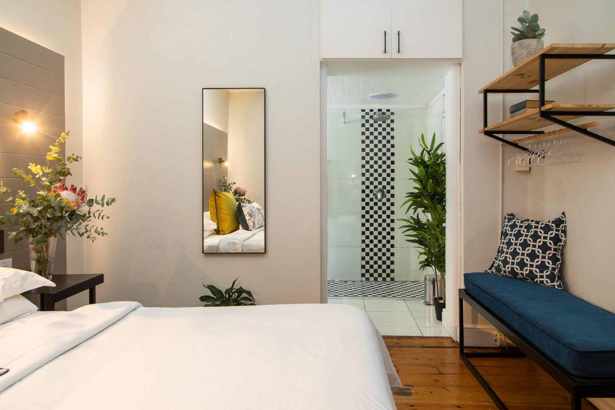 Loddey'S Guest House - By Beach Collection 斯特兰德 外观 照片