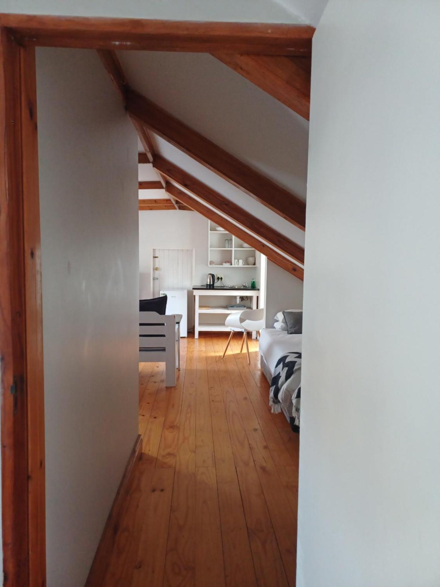 Loddey'S Guest House - By Beach Collection 斯特兰德 外观 照片